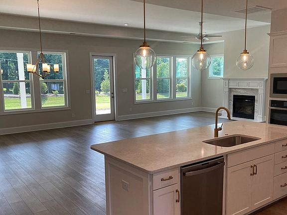 Paige Model Island Kitchen