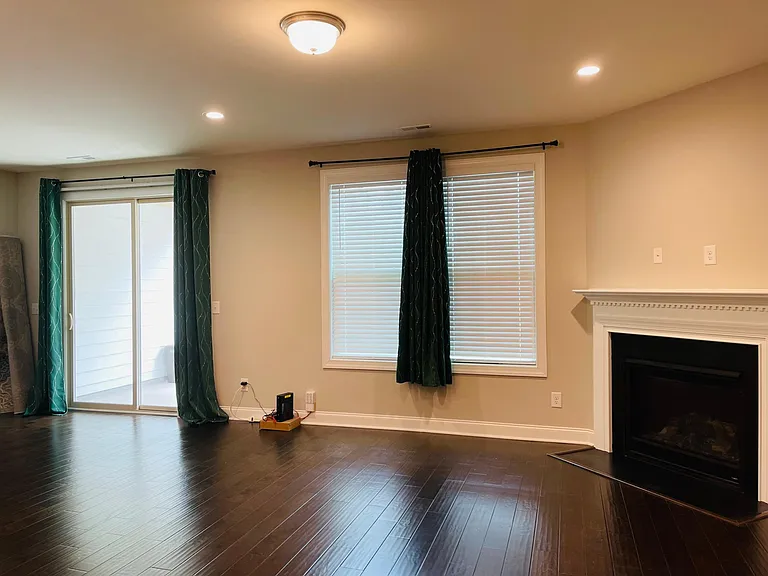 1530 Catch Fly Ln — Photo 3