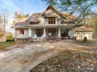 114 Lost Trl, Lake Lure, NC 28746