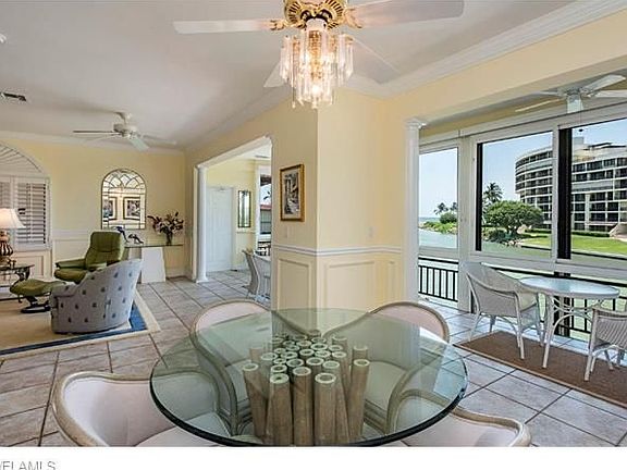 4th image of 2248 Gulf Shore Blvd N APT M4