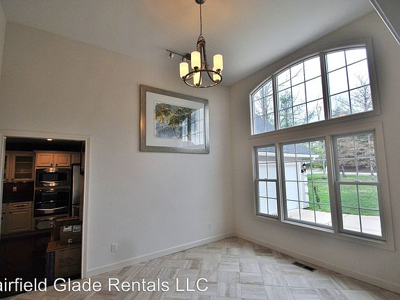 4th image of 105 Edgemere Dr