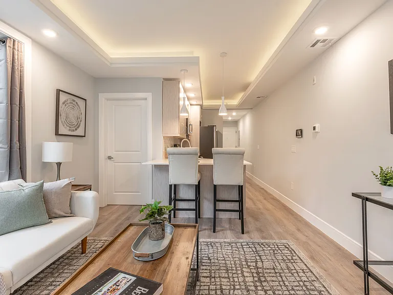 1222 N Marshall St #302A — Photo 4