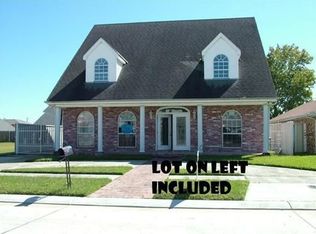 2909 Mayflower St, Meraux, LA 70075