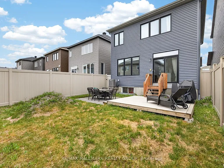 709 Samantha Eastop Ave — Photo 27
