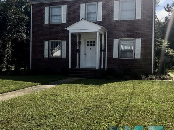 226 Windsor St, South Hill, VA 23970
