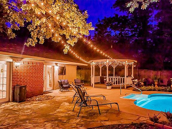4th image of 230 Texas Dr