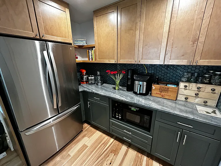 New kitchen and appliances