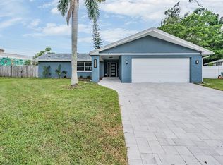 2700 Woodmere Ct, Clearwater, FL 33761