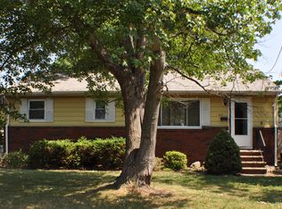 62 Edgewood Ter, South Bound Brook, NJ 08880