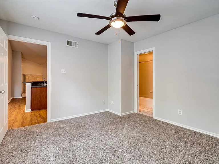 6804 N Capital Of Texas Hwy #222 — Photo 15