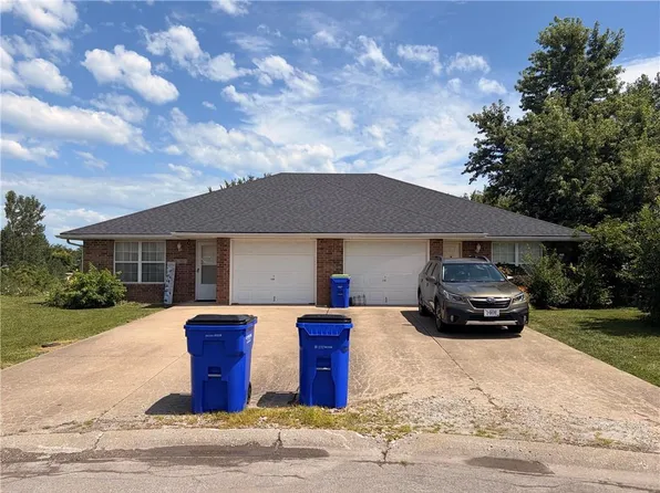 1258 NW Woodbury Ct, Grain Valley, MO 64029