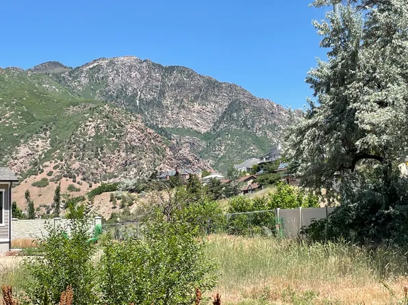 7657 Avondale Dr, Salt Lake City, UT 84121