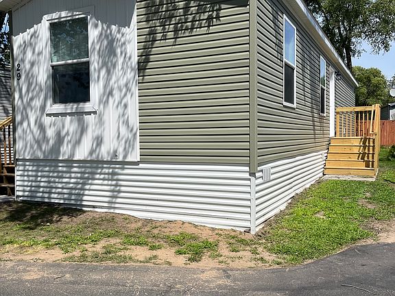 4th image of 15057 Forest Blvd N Trailer 29