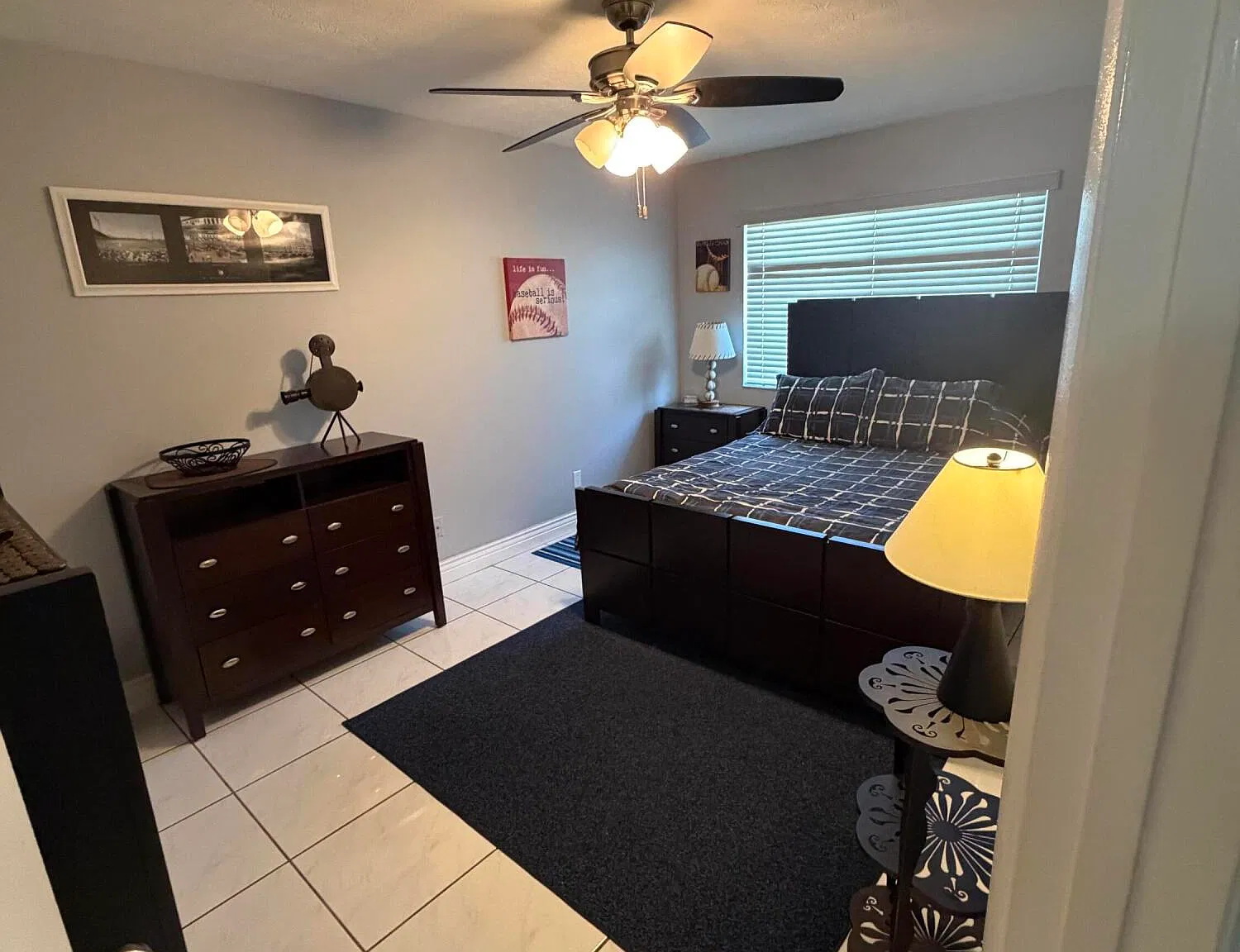 3 bed, 2.0 bath, 1716 sqft, $4,800 — Photo 1