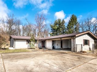 1 Judy Ln, Verona, PA 15147