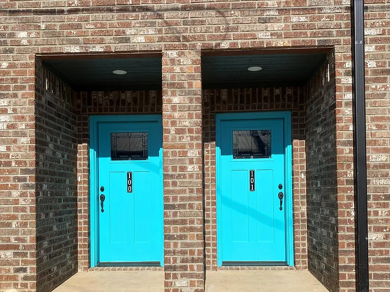 901 Broadway Blvd #103 — Photo 2
