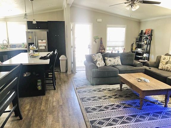 3rd image of 13329 Casa Vista St #98