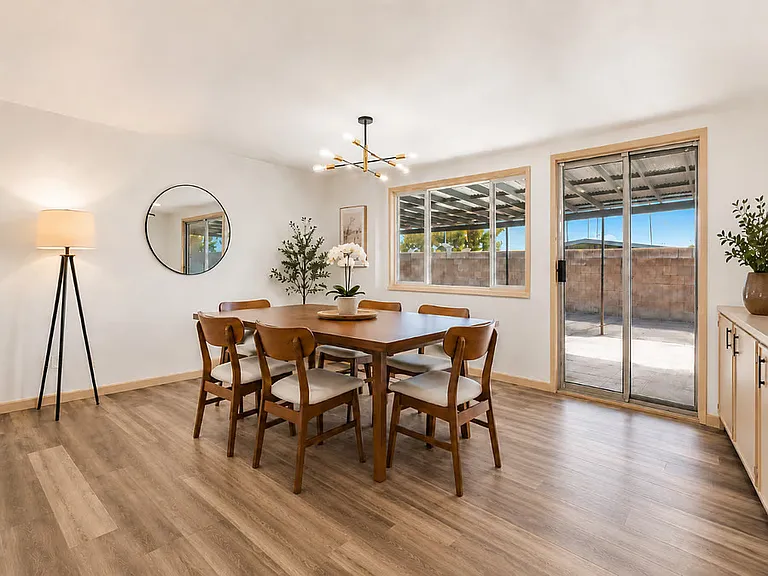 2214 Santa Rosa Dr — Photo 2