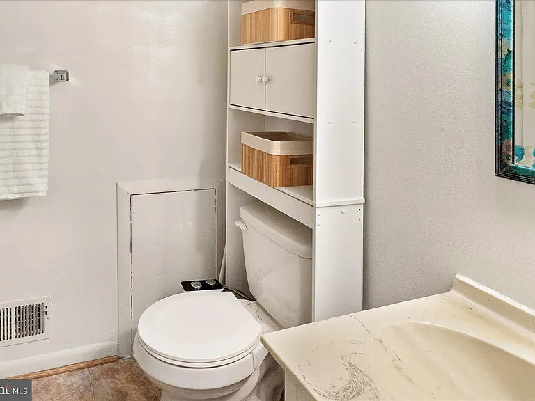 7187 Cypress Ct #B — Photo 16