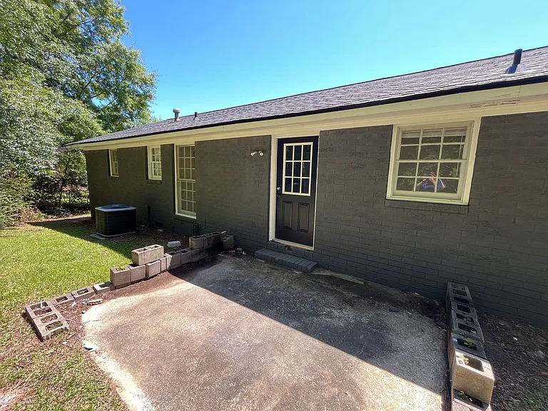 2292 Arrowwood Dr — Photo 3