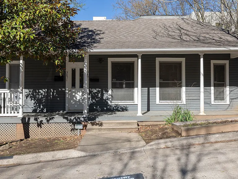 349 N Rollston Ave — Photo 2