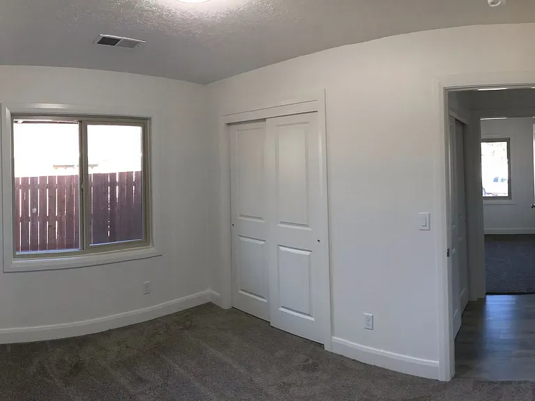 1035 Red Bud Cir — Photo 13