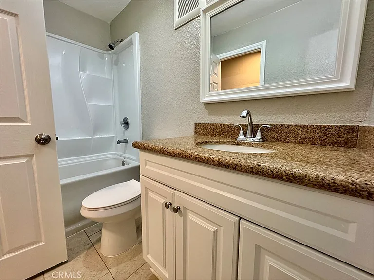 432 Edgehill Ln #95 — Photo 22
