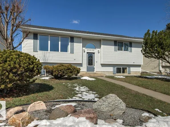 4736 55th Ave, Tofield, AB T0B 4J0