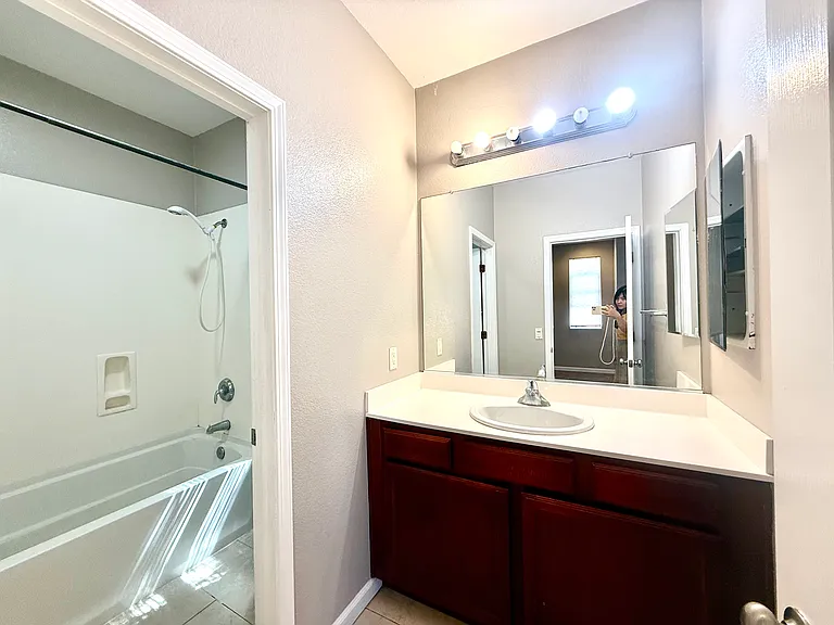 1730 Hemlock Ct — Photo 14