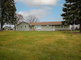 1477 State Route 75 N, Freeport, IL 61032