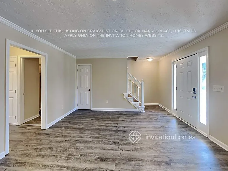 1902 Pond Ridge Ct — Photo 5