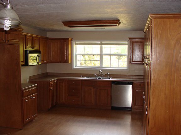 2nd image of 8170 S Marcus St