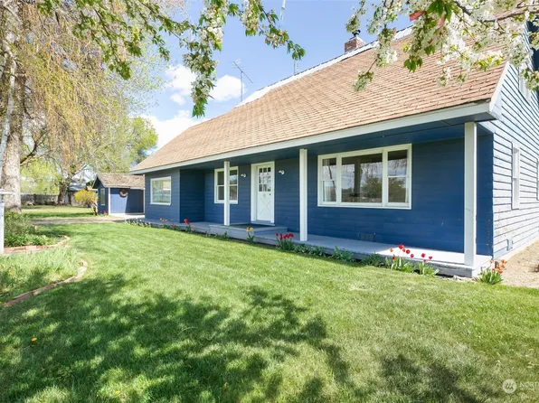 8209 Wide Hollow Road, Yakima, WA 98908