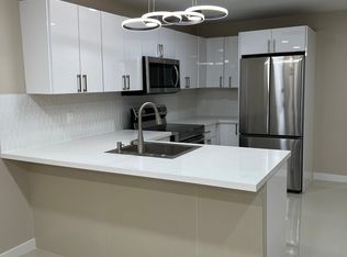3275 NW 102nd Ter, Pompano Beach, FL 33065