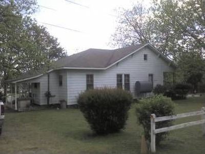 1103 W Webb Ave, Burlington, NC, 27217