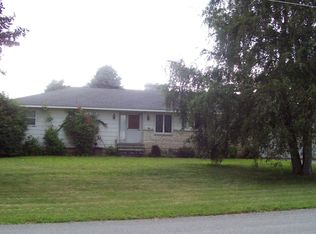 11 Putnam Rd, Stillwater, NY 12170