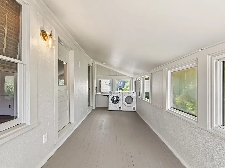 3910 Mercier St #2 — Photo 36