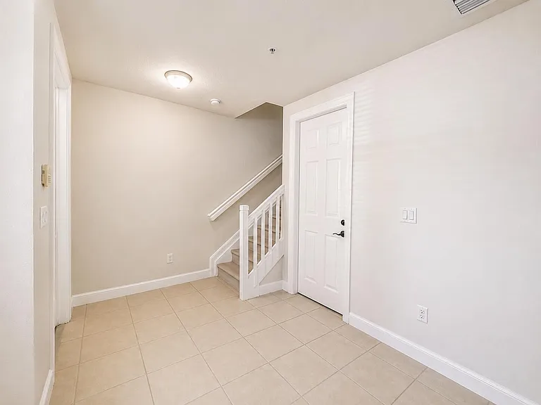 780 Marina Del Ray Ln #4 — Photo 12