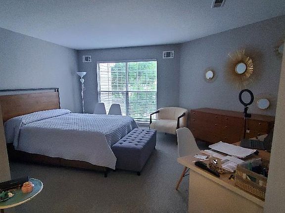 5th image of 263 Village Circle Dr #263