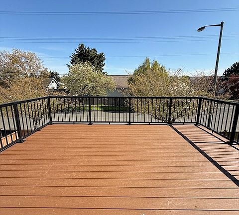 Large back deck