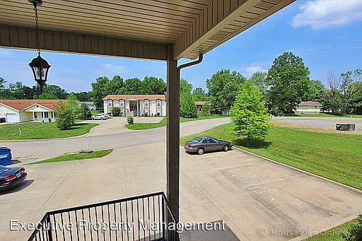 3rd image of 2839 Hemlock Ct