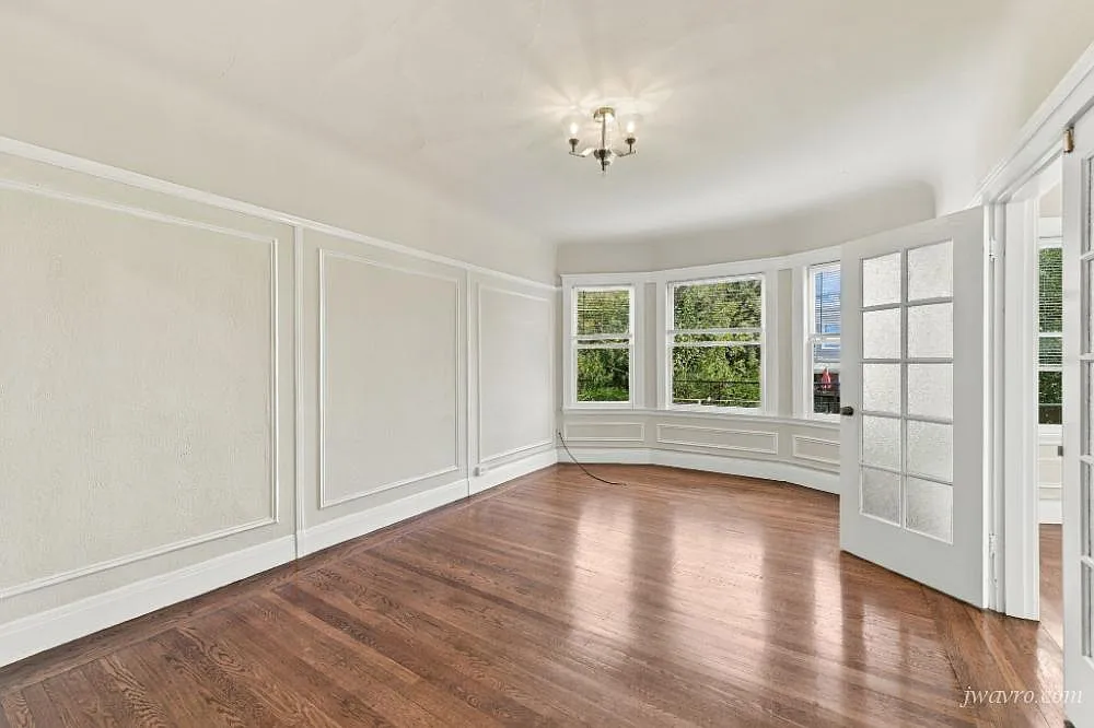 Quiet Bright Remodeled Large 1bd Apt Just off Lake Street! — Photo 2