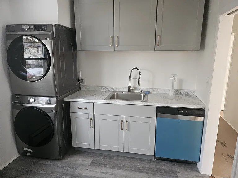 10 Gifford Ct #1 — Photo 7