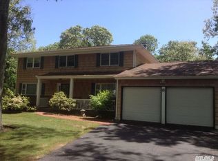 8 South St, Selden, NY 11784