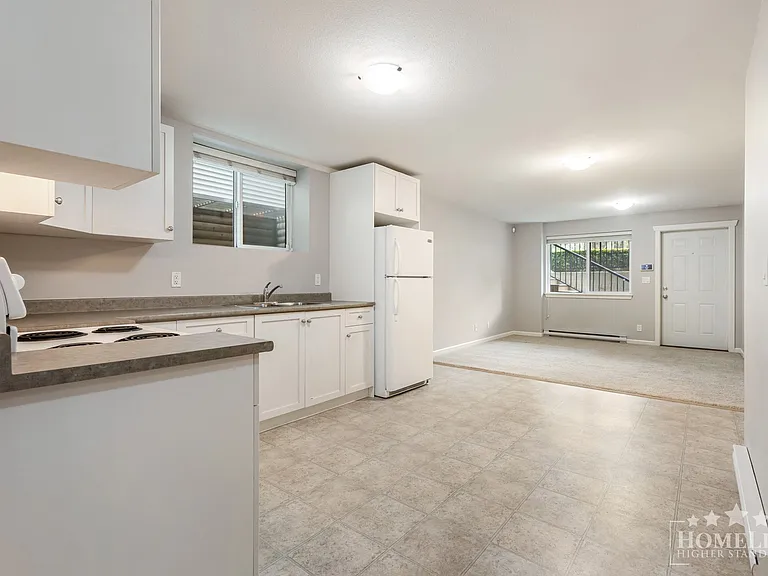 18864 68th Ave #BASEMENT — Photo 8