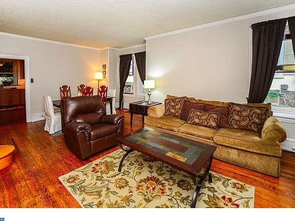 5th image of 328 Gates St