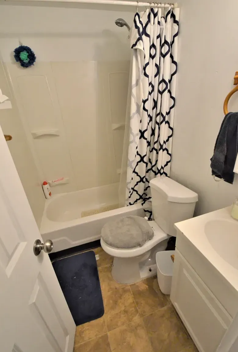 2 bed, $3,200 — Photo 1