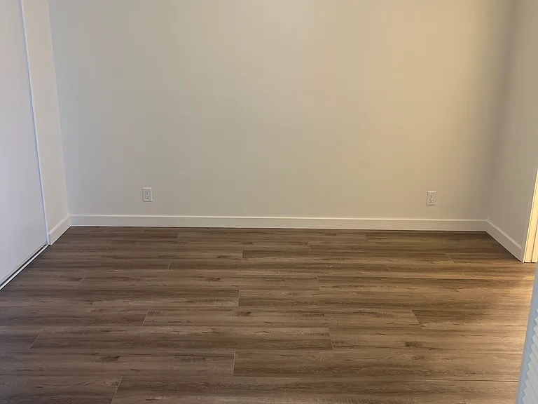 1210 S Sharon Cir #15 — Photo 8