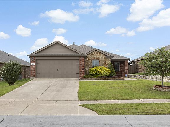 3rd image of 1909 Arbordale Way
