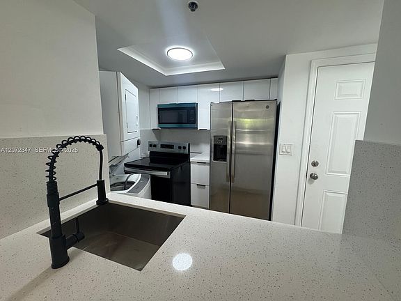 4th image of 2415 NW 16th Street Rd #1-301